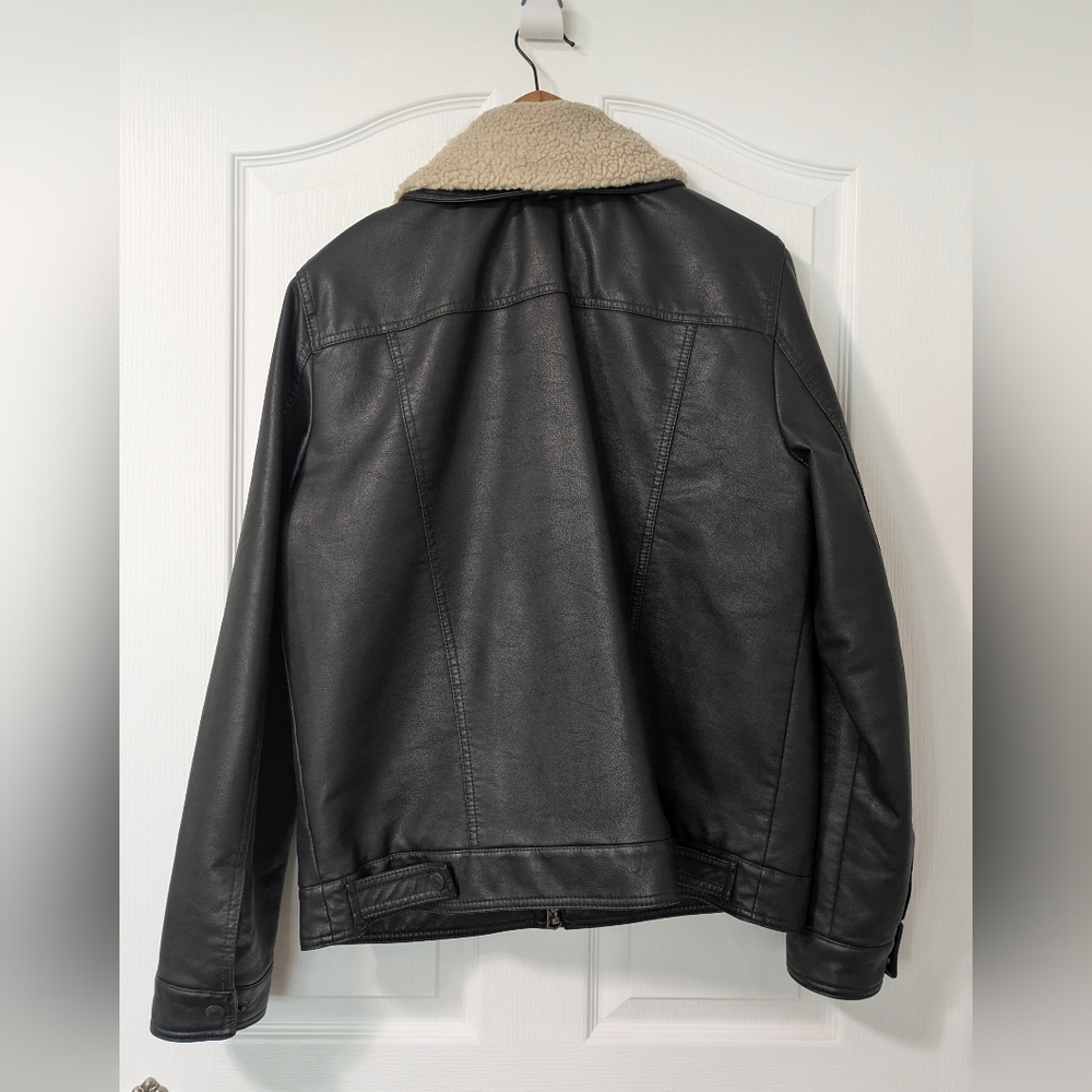 Levi Black Faux Leather Jacket with Cream Sherpa Collar - Picture 4 of 10